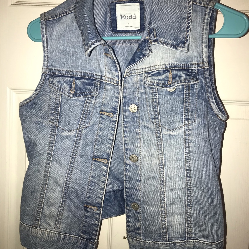Sleeveless Mudd Jean Jacket